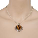 Jewelry - Pendants on Chains - Circle - Gold