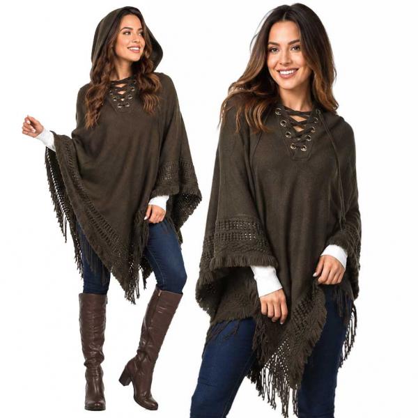 90B7 - Knitted Poncho with Hood - Evergreen 90B7 - Knitted Poncho with Hood Evergreen -