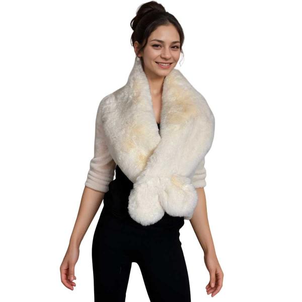 LC3801 - Faux Rabbit Stoles - Ivory<br>
Faux Rabbit Stole  LC3801 - Faux Rabbit Stoles Ivory<br>
Faux Rabbit Stole -