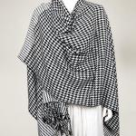 Ruana - Houndstooth Black-White
