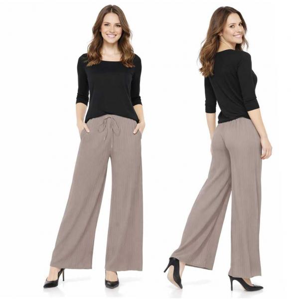 wholesale 902T/T - Pleated Twill Pants  Grey Curvy<br>
Stretch Twill Pleated Wide Leg Pants - One Size Fits L-1X