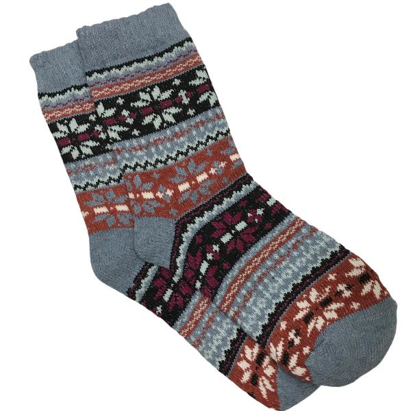 wholesale 3748 - Crew Socks Snowbird #01 
 - Woman's 6-10