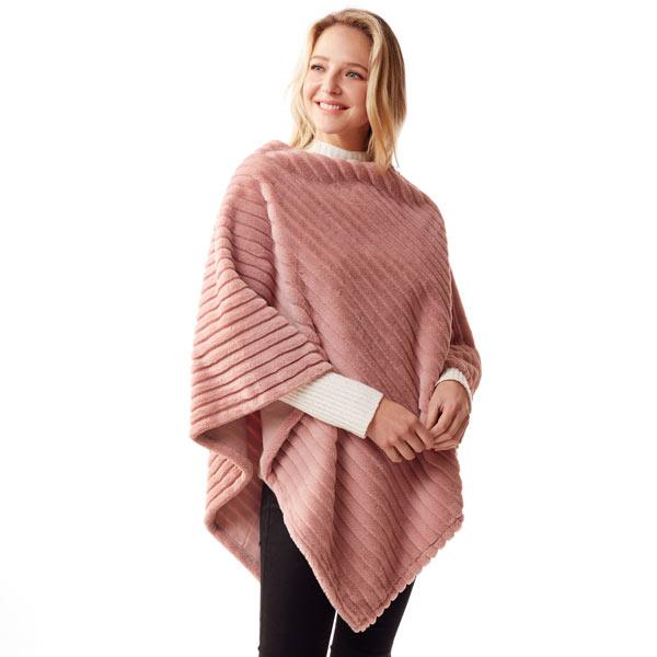 wholesale 1218 - Faux Fur Poncho 1218 - Pink<br>
Faux Fur Poncho - 