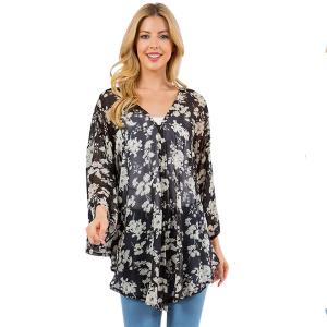 3779 - V-Neck Poncho with Sleeves 4257 - Black/White Floral<br>
Chiffon V-Neck Poncho with Sleeves - 