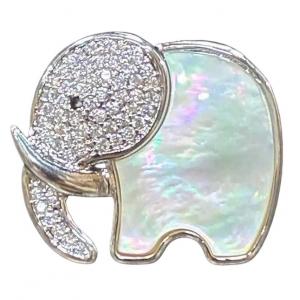 3815/T - Small Diameter Magnetic Brooches 103 - Elephant - .75