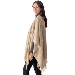 Autumn Capes - 3818/10035/3352/3759/5114/5117/5121 5114 - Beige<br>
Leaf Pattern Ruana with Tassels - One Size Fits Most
