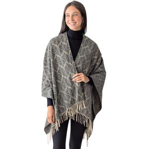Autumn Capes - 3818/10035/3352/3759/5114/5117/5121 5114 - Black<br>
Leaf Pattern Ruana with Tassels - One Size Fits Most