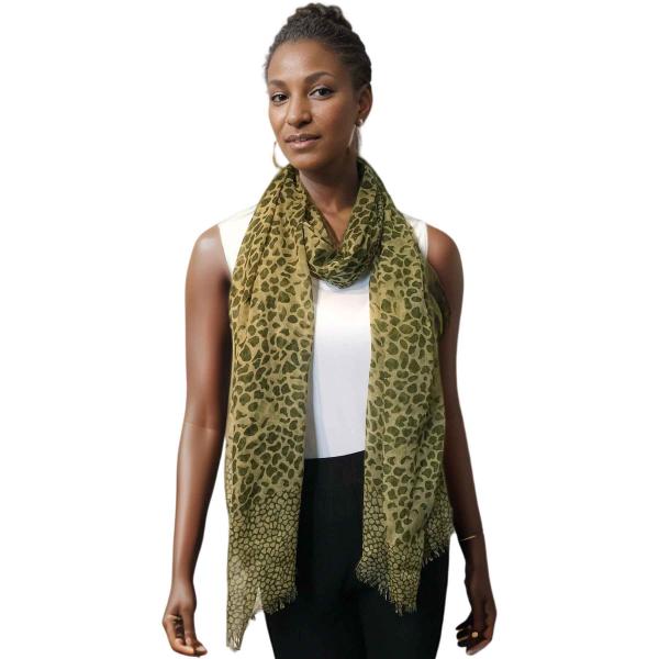 Wholesale 3861 - Assorted Cotton Feel Summer Scarves 1277 - Olive Tone<br>
Giraffe Print Scarf - 28