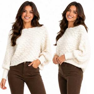 3984 - Cropped Sweater Poncho with Sleeves #002<br> 
Off White<br>
 - 