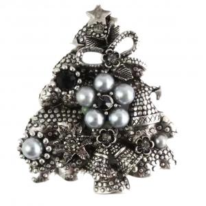 3998 - Brooches for Christmas 3673
Christmas Tree - 2.25