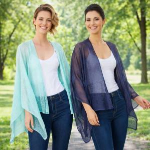 1C15<p> Light Weight Knit Ruanas