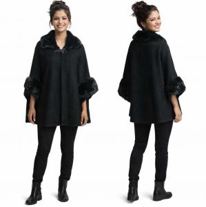 Wholesale LC20<p> 
Wooly Fur Trimmed Cape