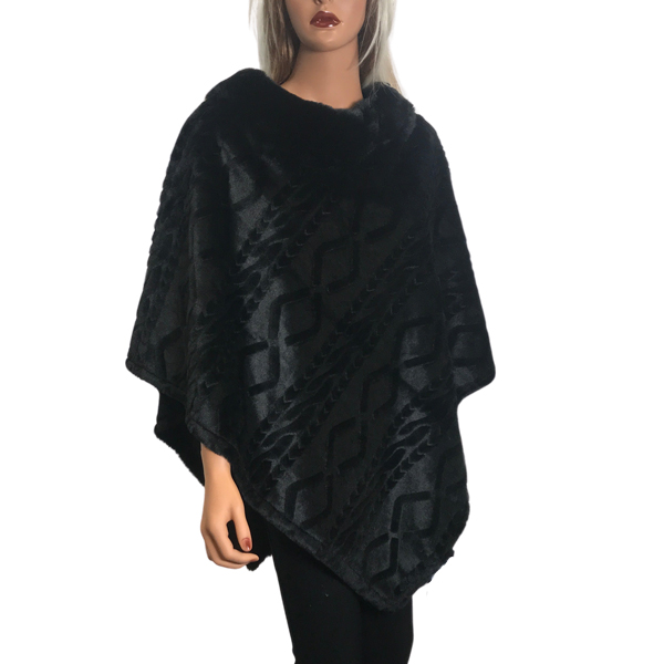 3527 - Assorted Autumn/Winter Ponchos  5113 - Black<br>
Textured Faux Fur Collar Poncho - One Size Fits Most