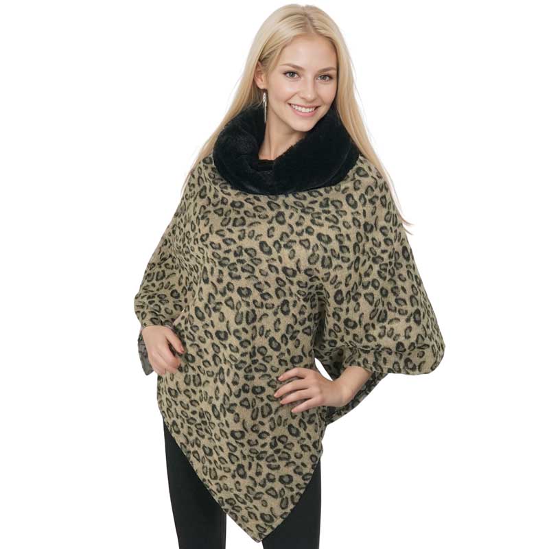 3149 - Animal Print Ponchos with Faux Fur Collar