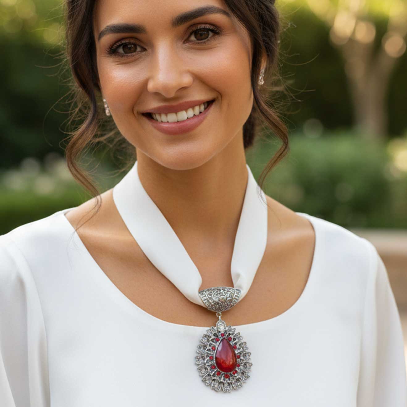 3964 - Satin Victorian Pendant Necklaces