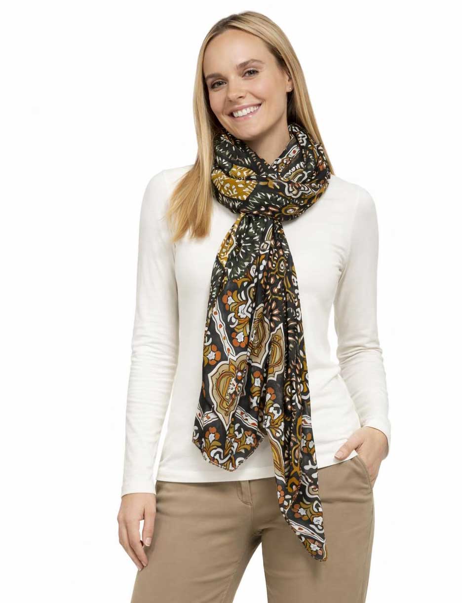 3983 - Bohemian Style Scarves