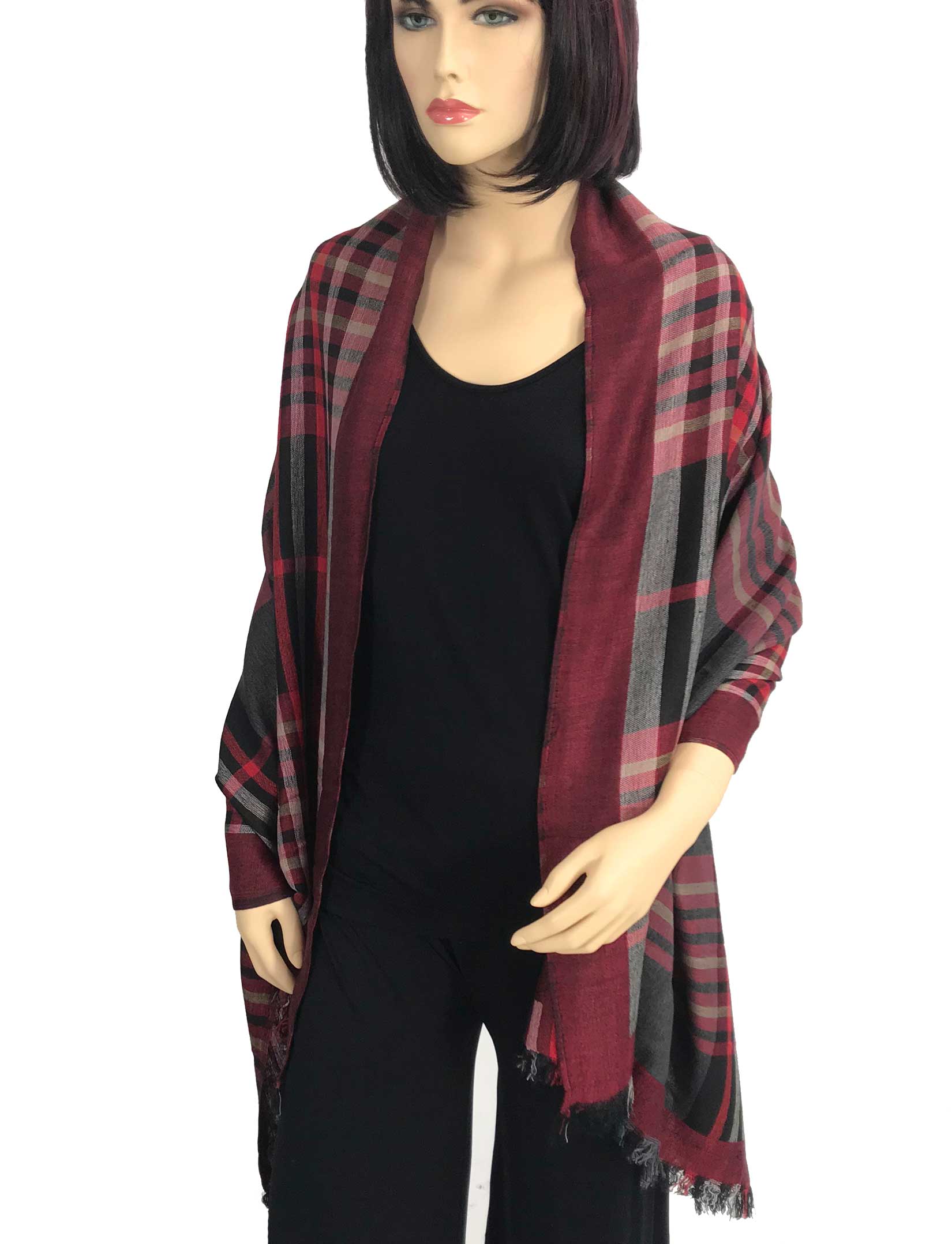 9525 - Plaid Scarves